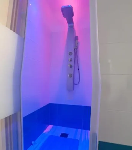 Bellatropea * טרופאה